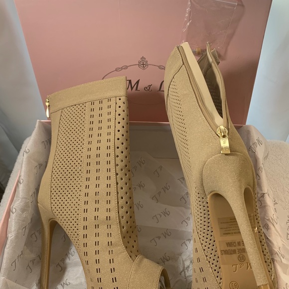 New - Micro Suede Stylish Boots Size 8.5 - Picture 10 of 16